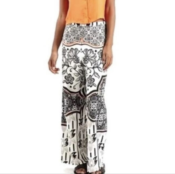 Topshop Tile floral satin wide leg pants - Picture 6 of 12